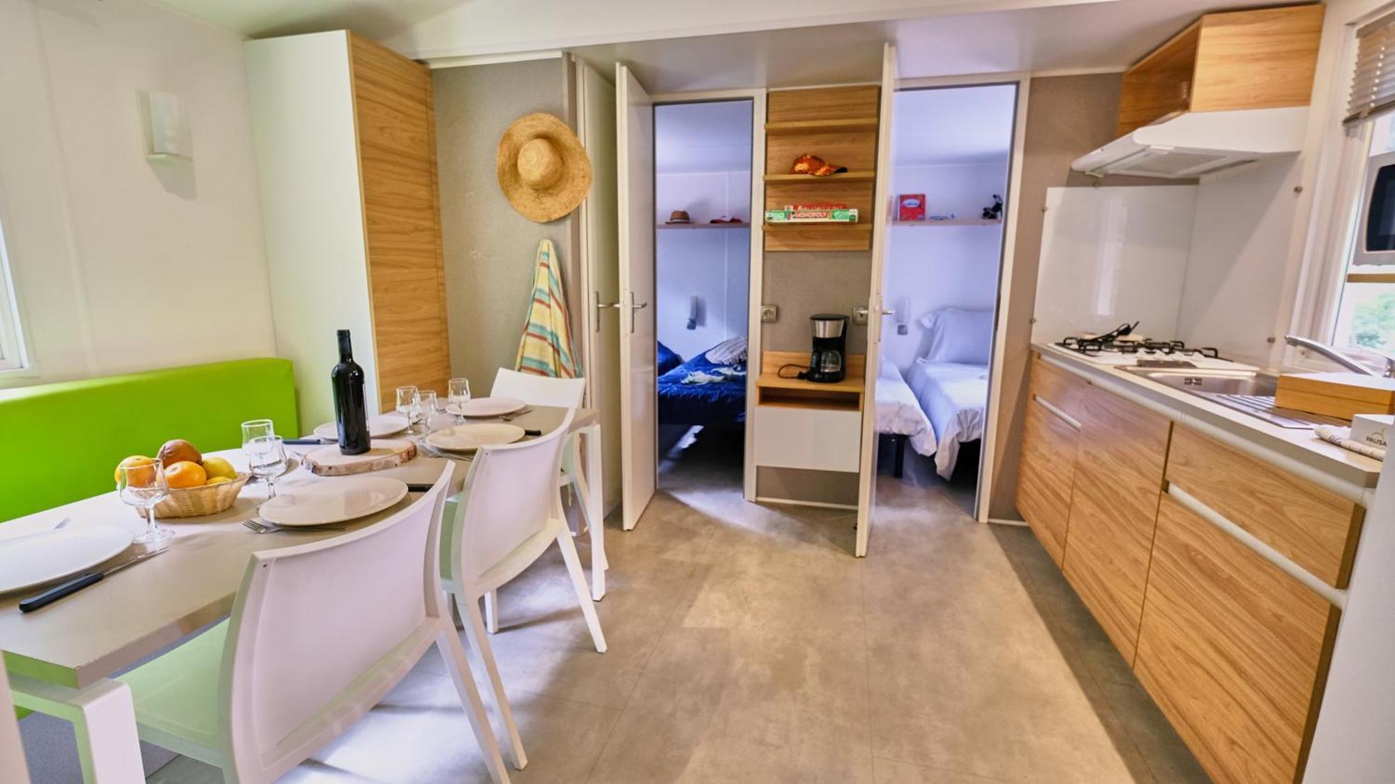 Camping De La Vallee Heureuse 3* Orgon
